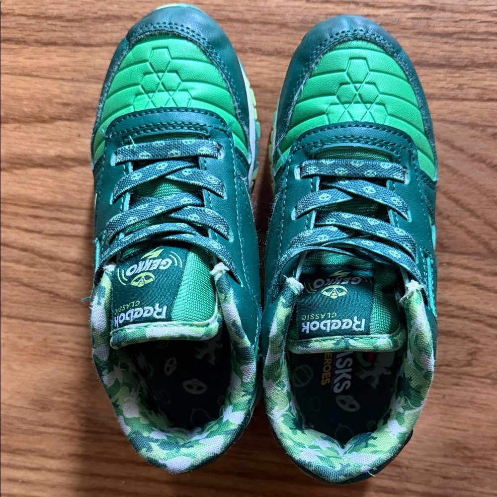 Reebok Kids Sneakers in Green and Teal